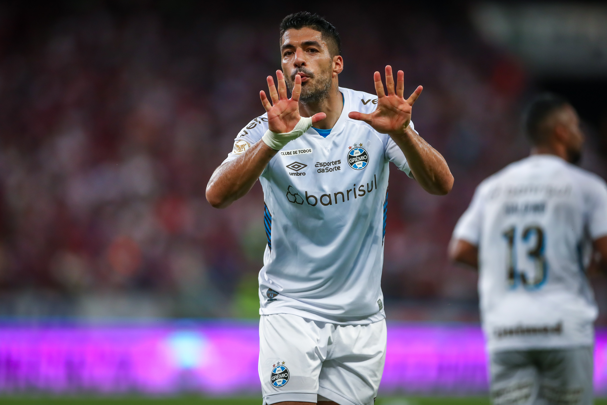 Suárez perdeu 3 dos 5 pênaltis que bateu pelo Grêmio - Gazeta Esportiva -  Muito além dos 90 minutos