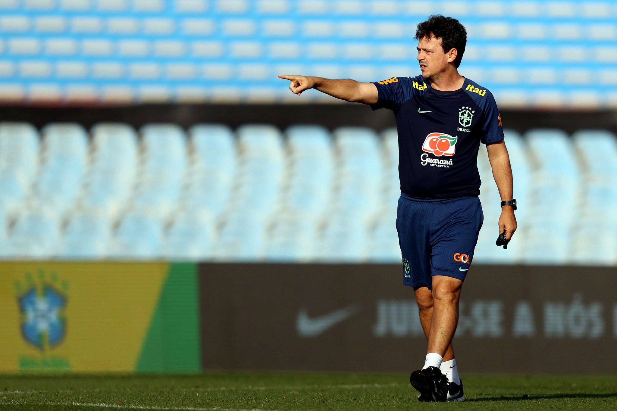 Fernando Diniz faz mudanças no Brasil para enfrentar a Argentina