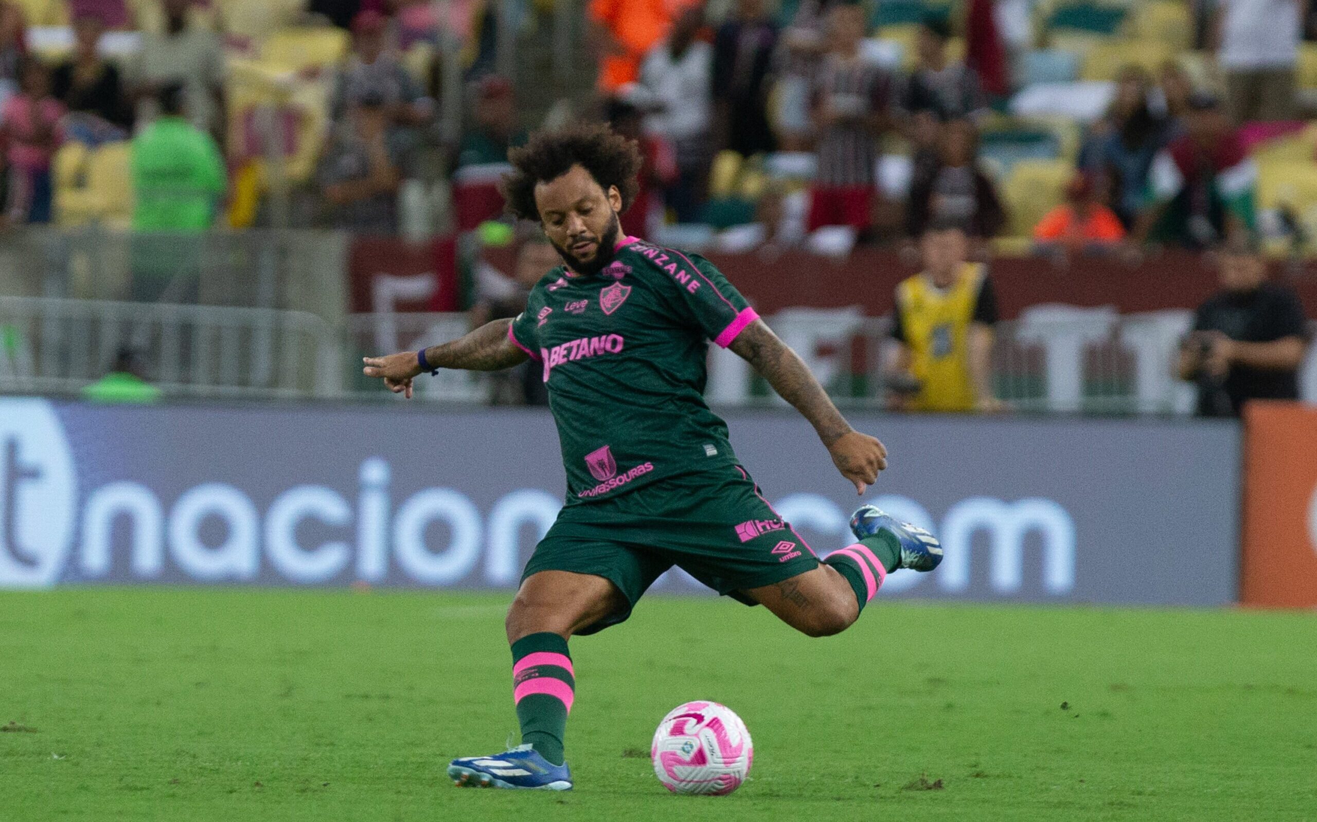 Fluminense: Fernando Diniz detona arbitragem e pênalti marcado para o  Corinthians: 'Manchado' - ISTOÉ Independente