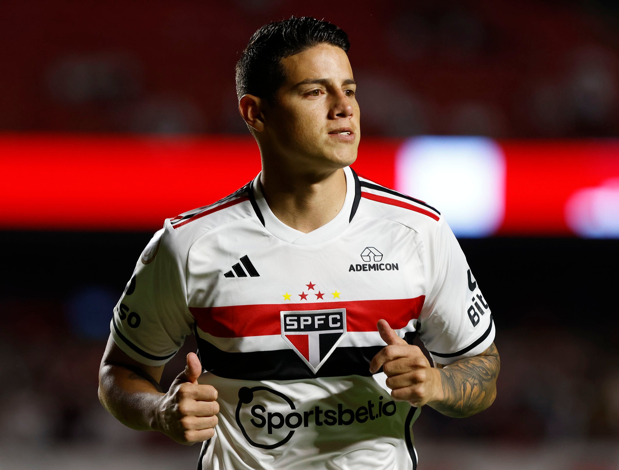 Insatisfeito, James Rodríguez vive dias decisivos no São Paulo