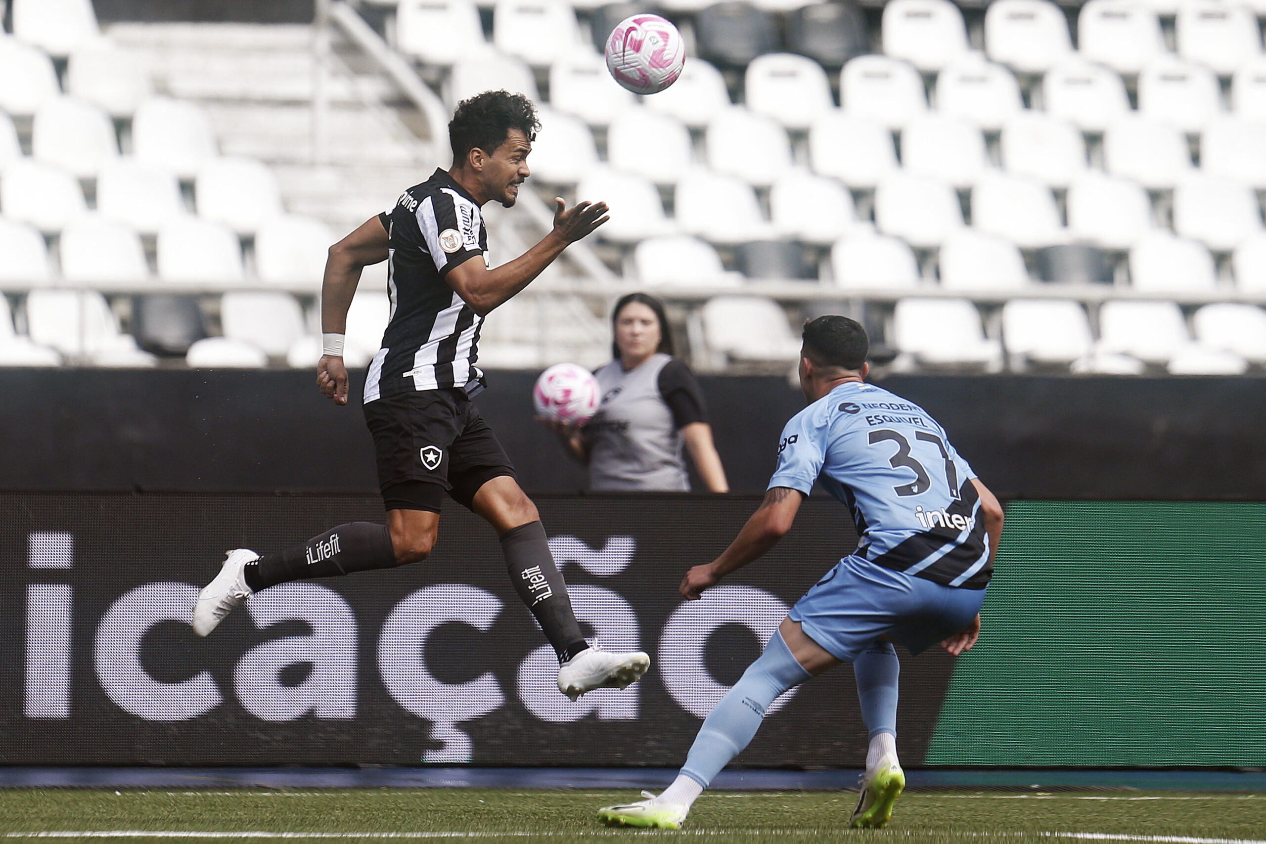 Atacante Wesley deve reforçar o Atlético Paranaense nesta quarta-feira