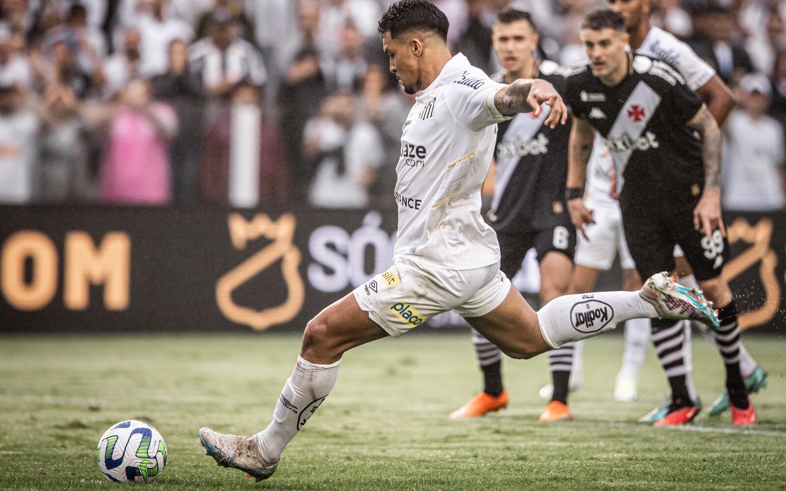 Santos x Vasco: jogadores iniciam confusão após provocação de Soteldo