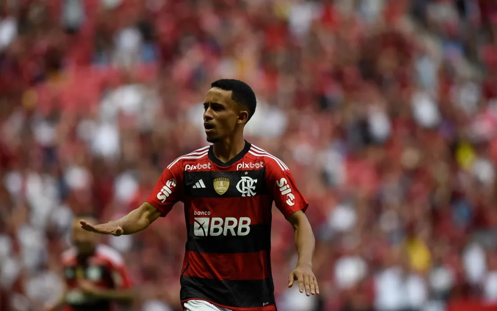 Landim diz que Flamengo não vai desistir de jogar contra o Bragantino no  Maracanã: Não vai atrapalhar a final