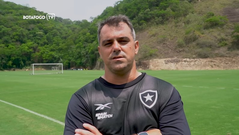 Tiago Nunes relaciona empate do Botafogo com inexperiência do