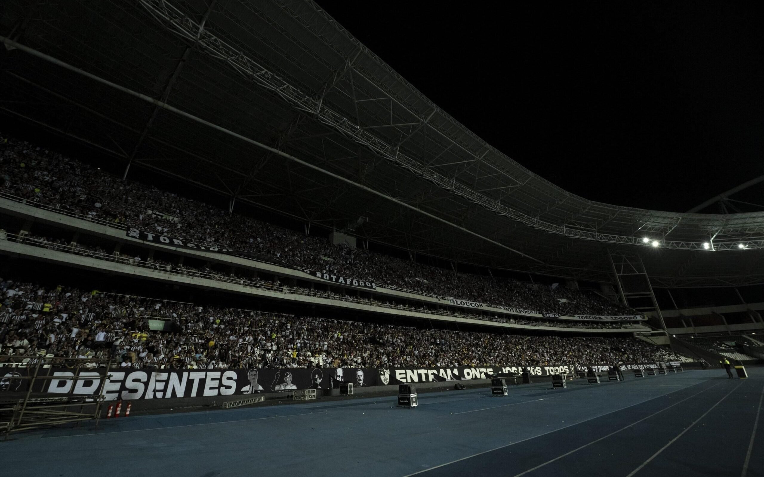 Jogo entre Botafogo e Athletico-PR é suspenso por falta de energia e será  retomado neste domingo - Gazeta Esportiva