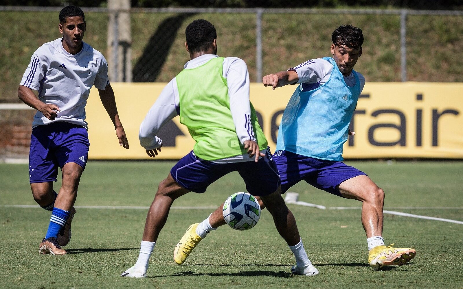 Luciano Castán valoriza ponto conquistado pelo Cruzeiro: 'Difícil