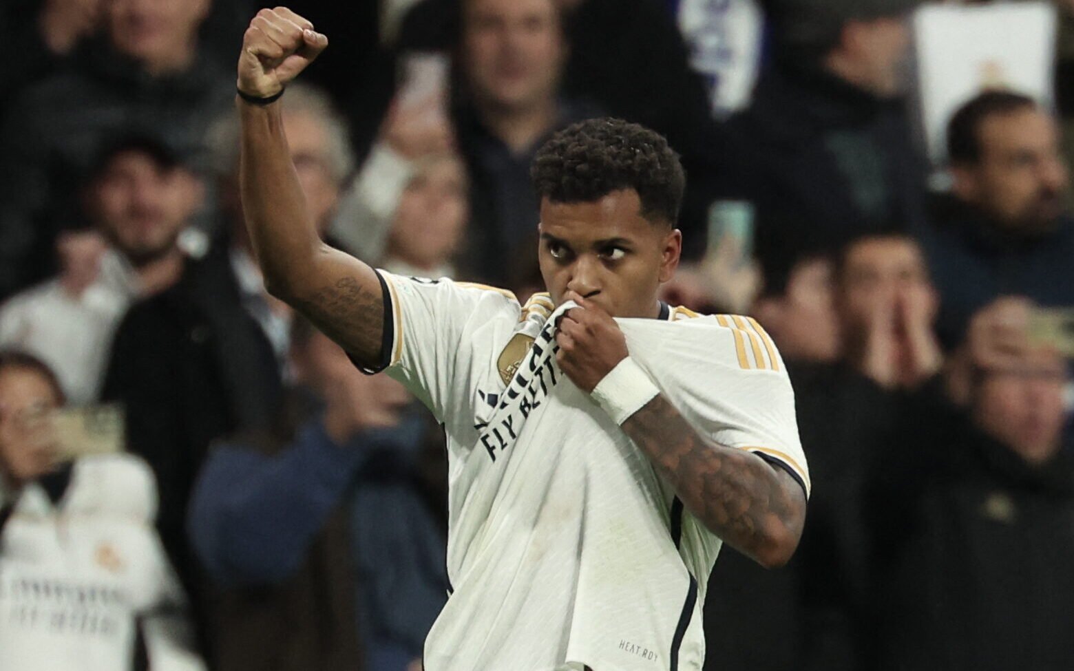 Rodrygo e Bellingham brilham, e Real Madrid vence Napoli na Champions League