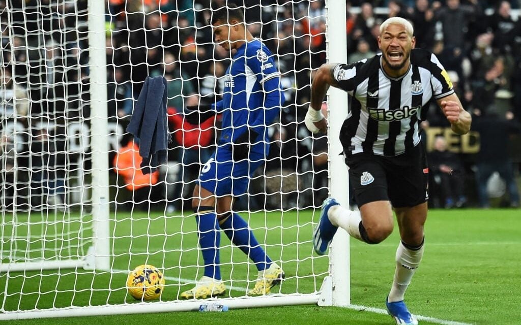 Clássico termina empatado, Chelsea sofre goleada, Arsenal alcança a  liderança Os resultados do dia na Premier League