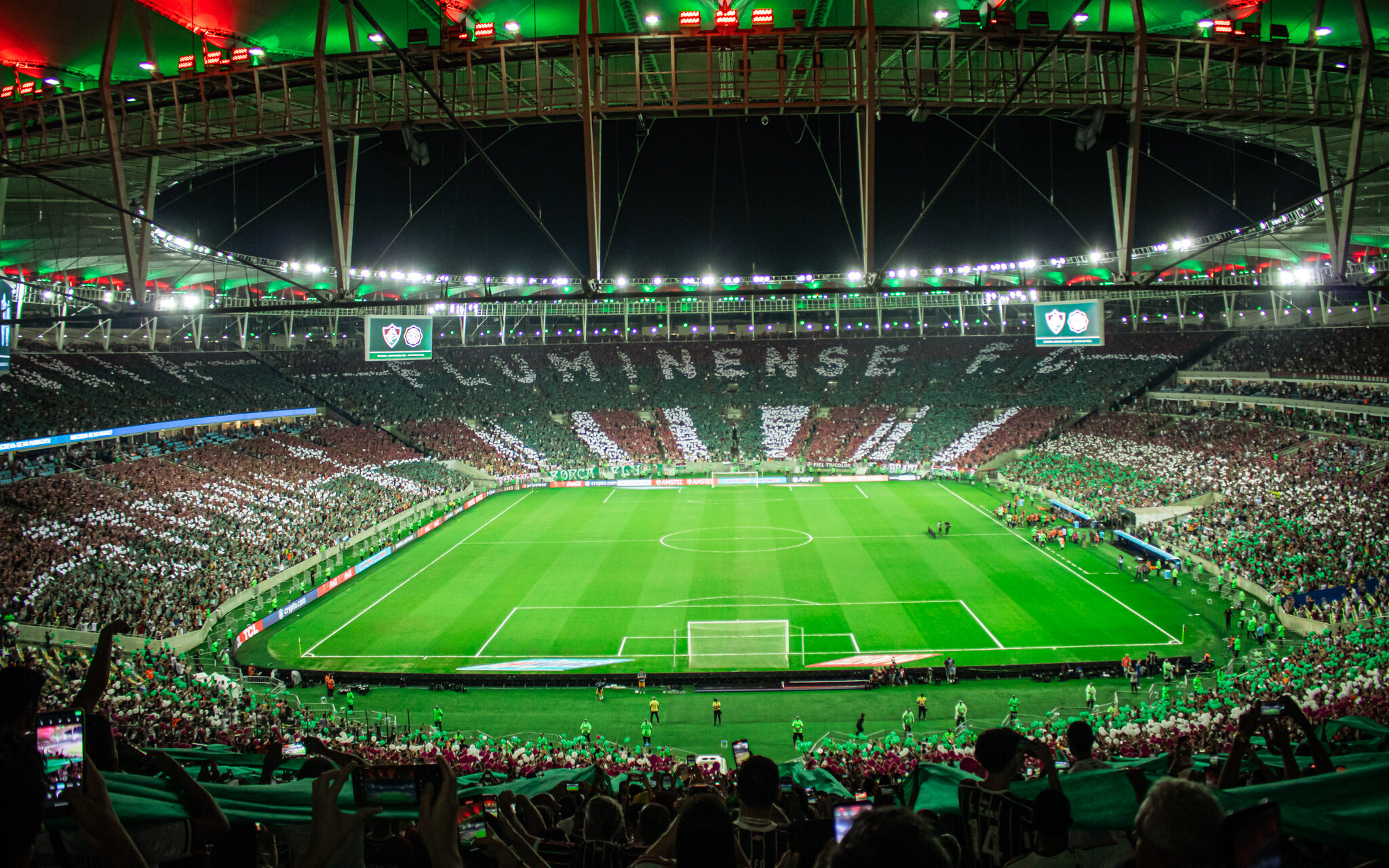 Em jogo com público recorde, Inter bate Nacional de novo e avança na  Libertadores