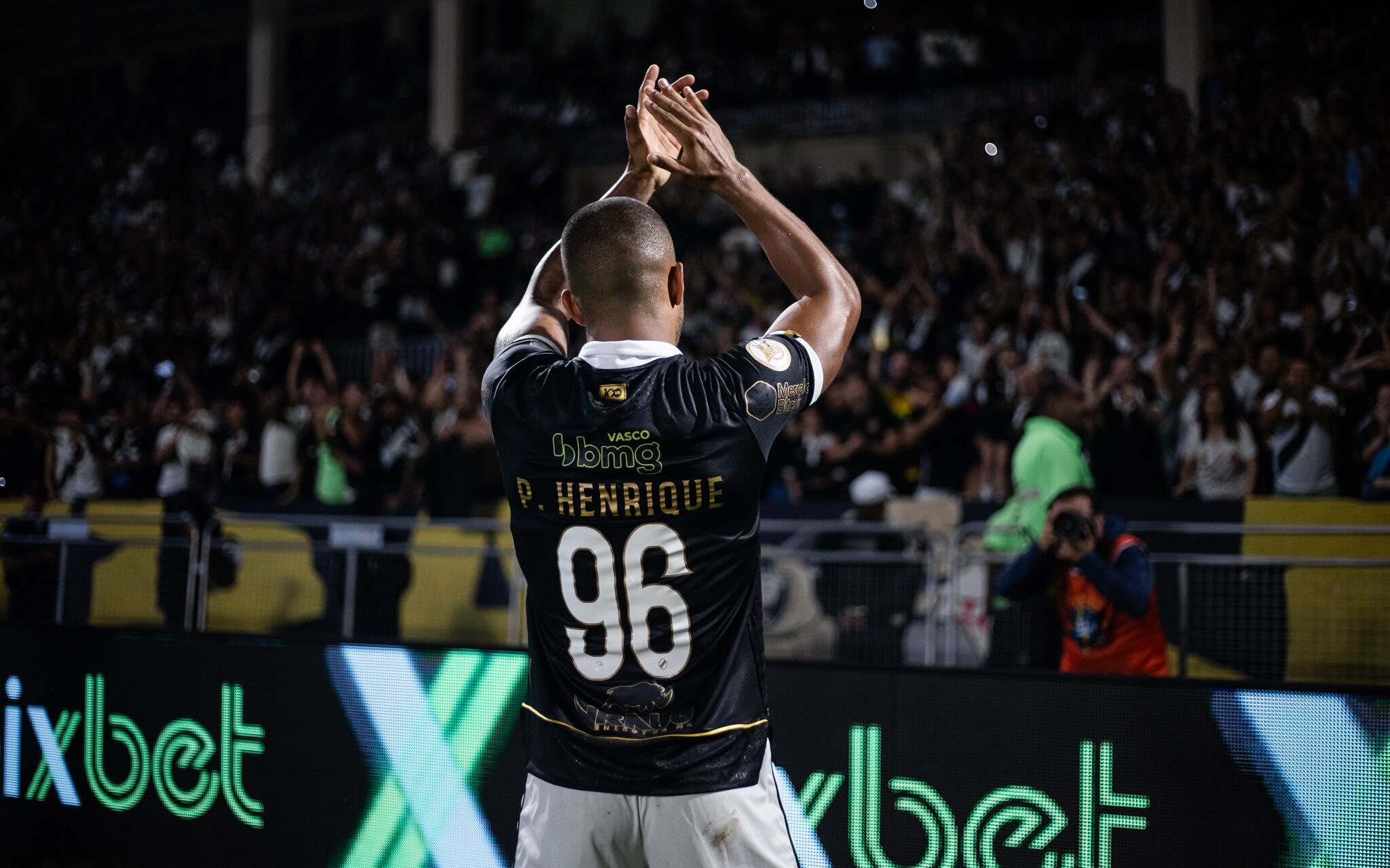 Corinthians vence São Paulo e é campeão do Paulista feminino - Lance - R7  Futebol