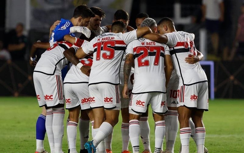 Corinthians goleia e vai à final do Campeonato Paulista feminino -  31/10/2021 - Esporte - Folha