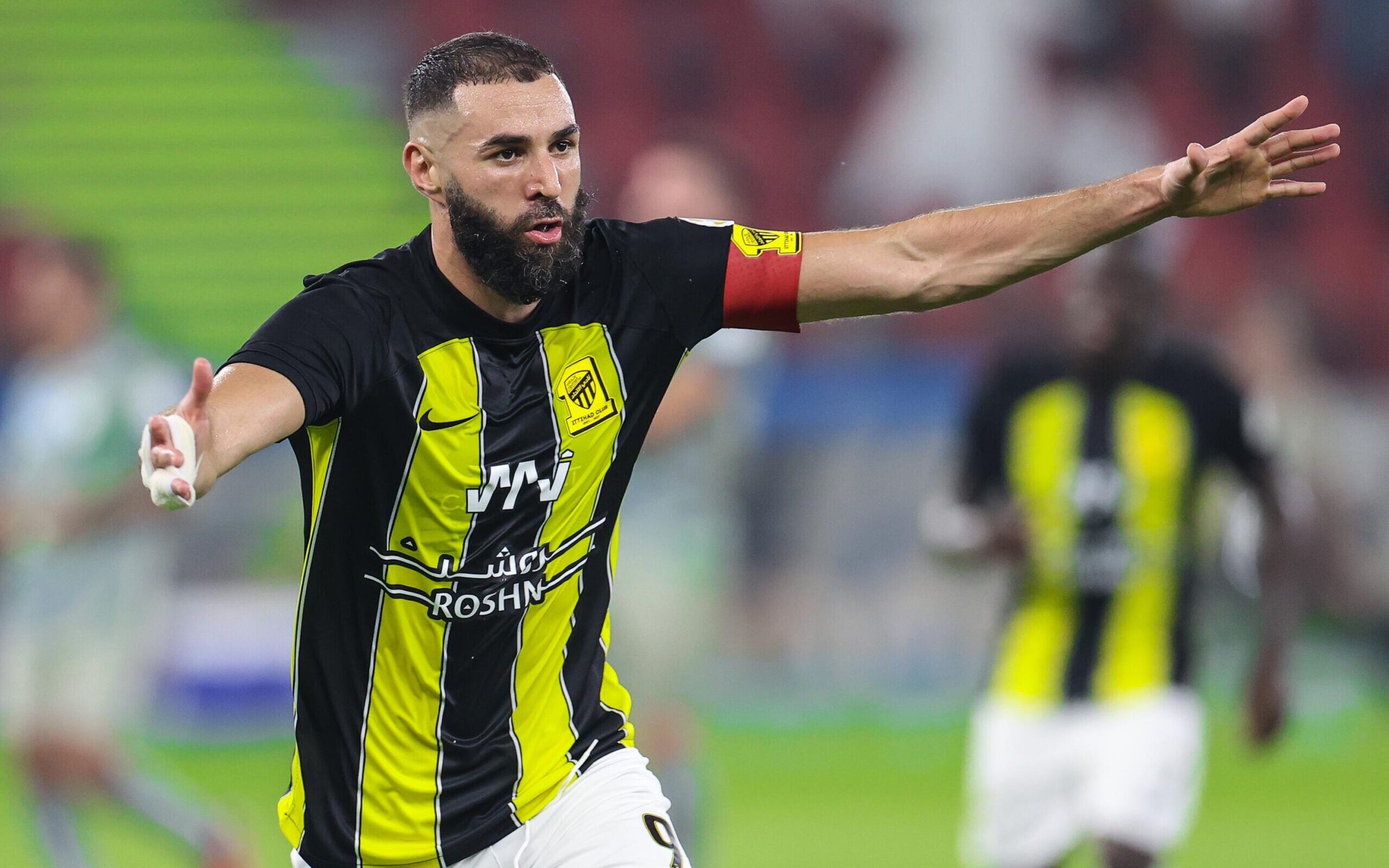 Al-Ittihad, time de Benzema, se retira de campo e jogo é cancelado