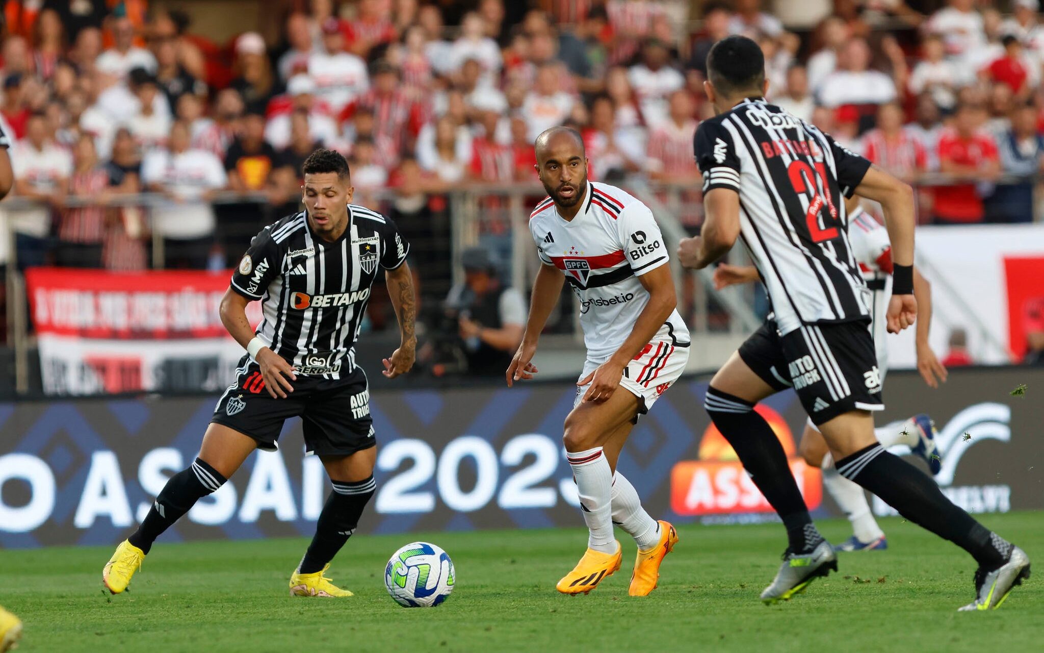 Atlético-MG x São Paulo: onde assistir, hora, escalações e arbitragem