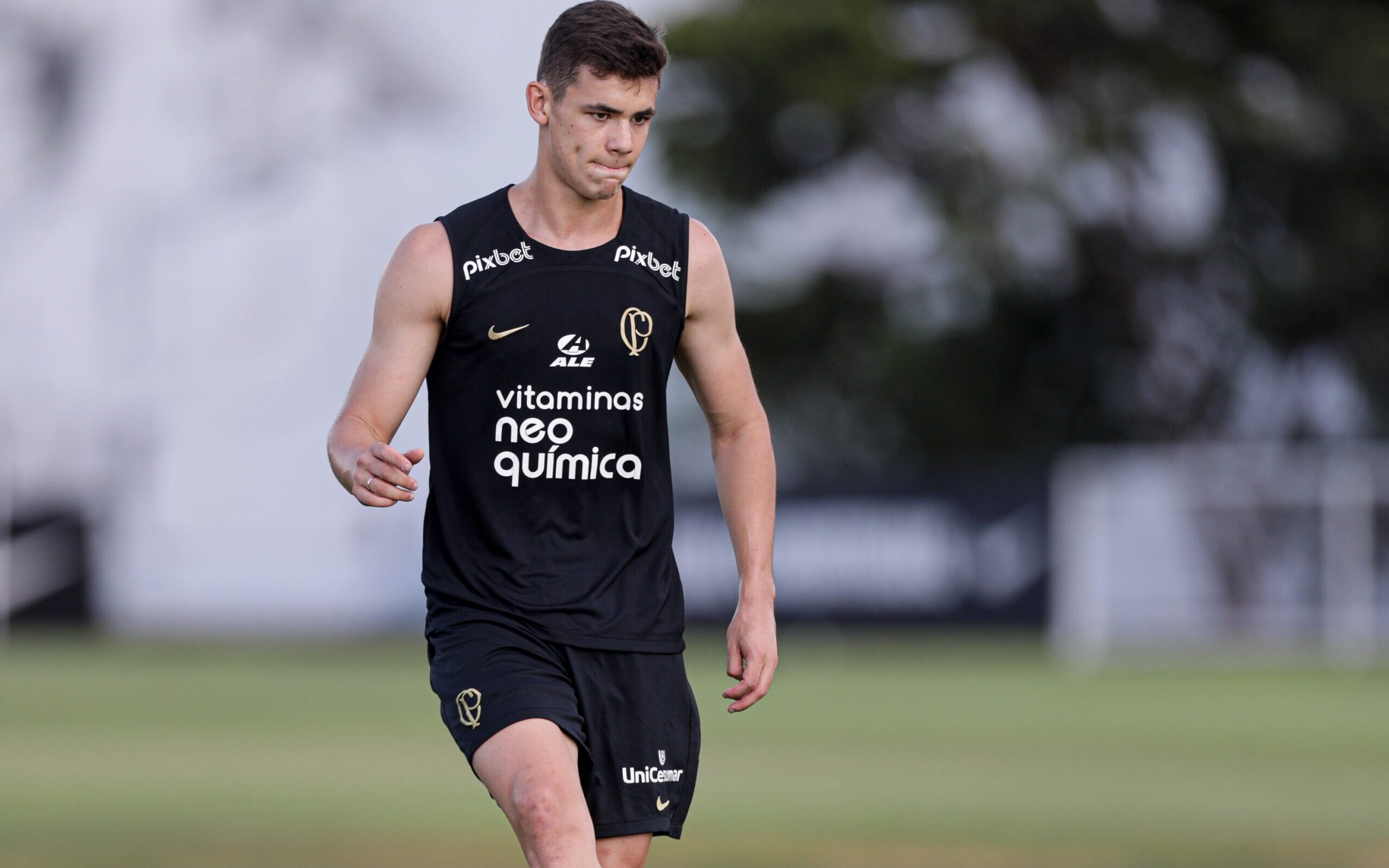 Gabriel Moscardo faz 18 anos e Corinthians pode negociar jogador