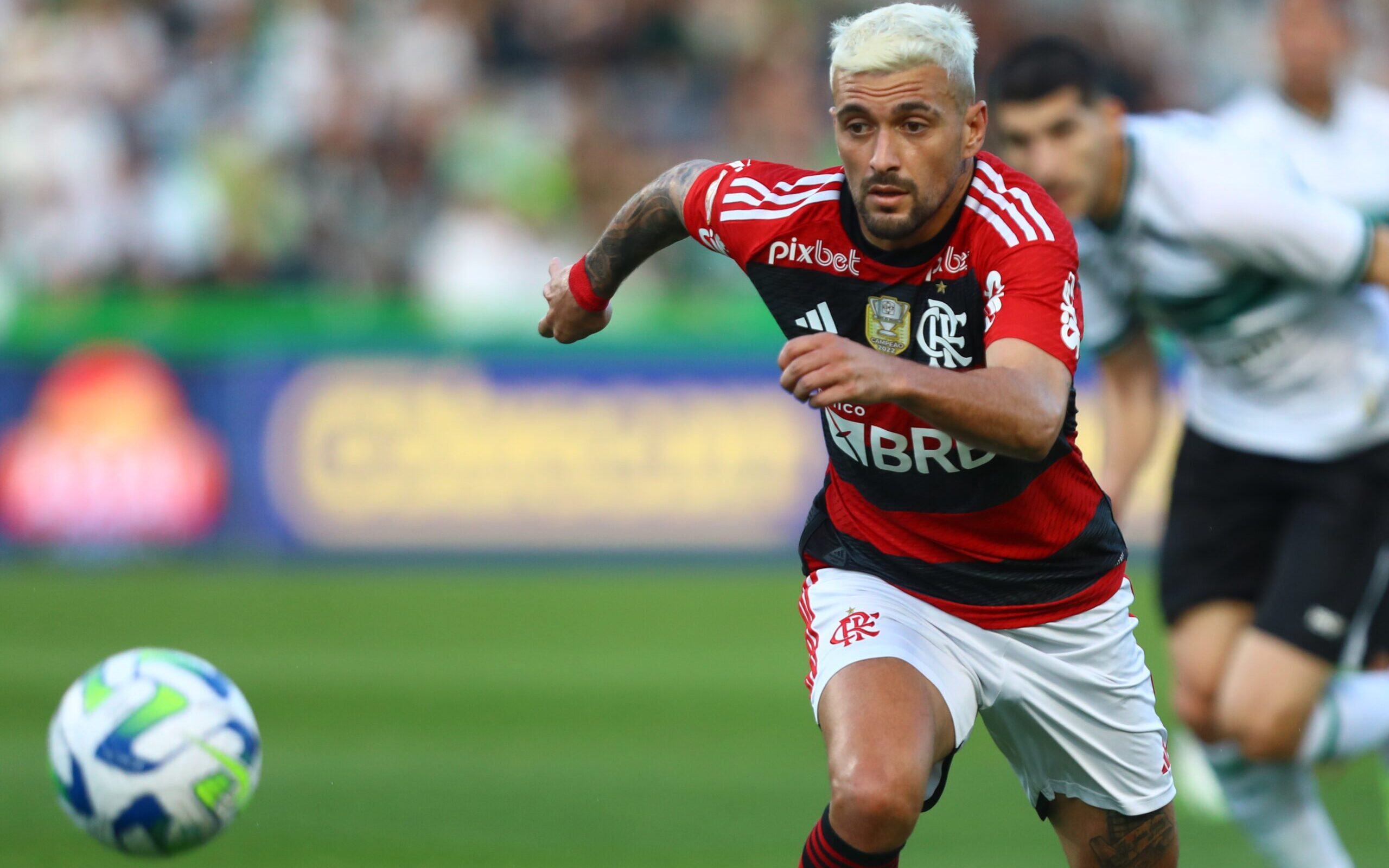 Flamengo enfrenta o Red Bull Bragantino visando topo da tabela