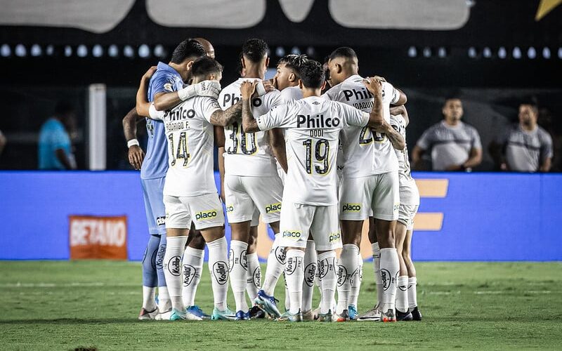 Jogo do Santos termina com bombas e invasão na Vila Be ABC do ABC