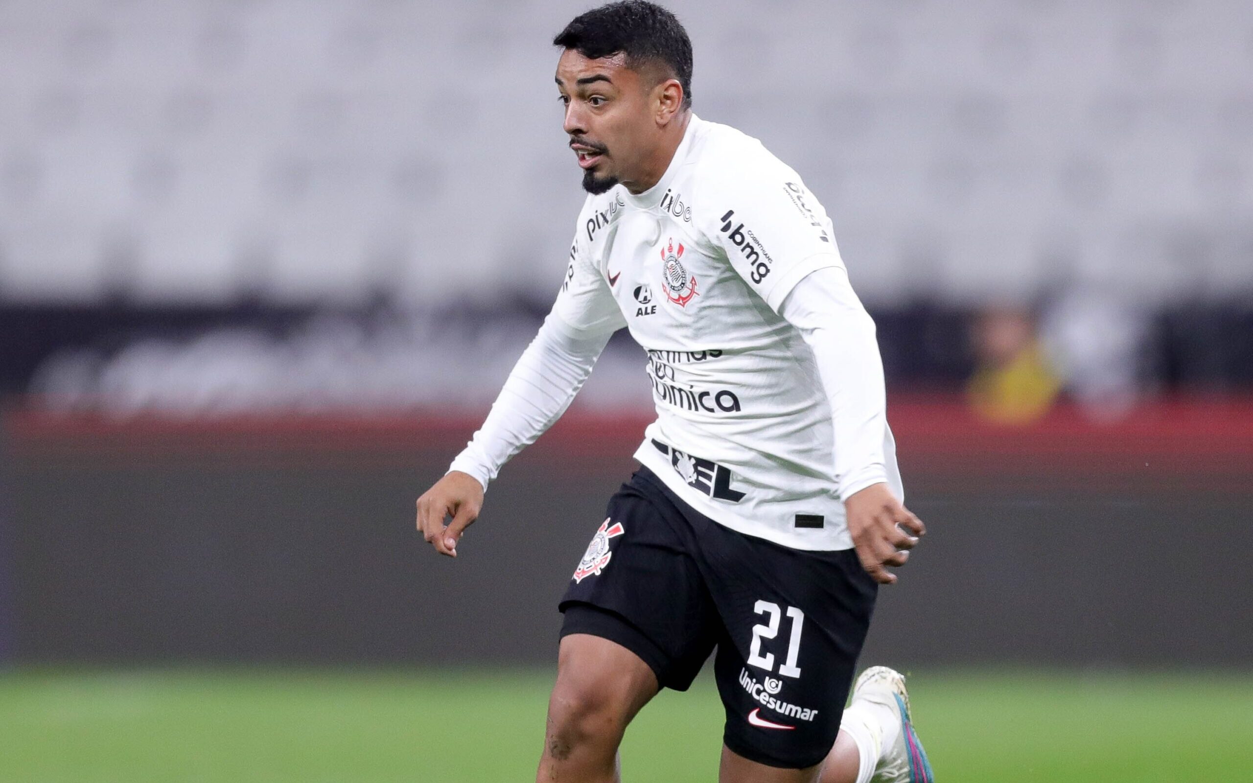 Ídolo do Corinthians mantém boa forma e é eleito o melhor jogador de  janeiro; volante é o pior