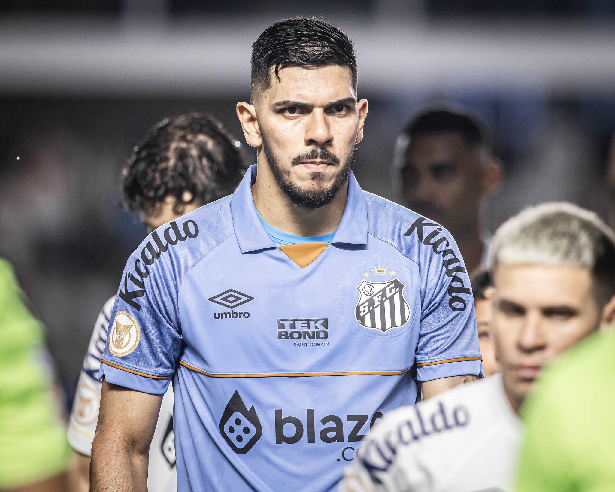 João Paulo entra no radar do Botafogo e avalia futuro no Santos