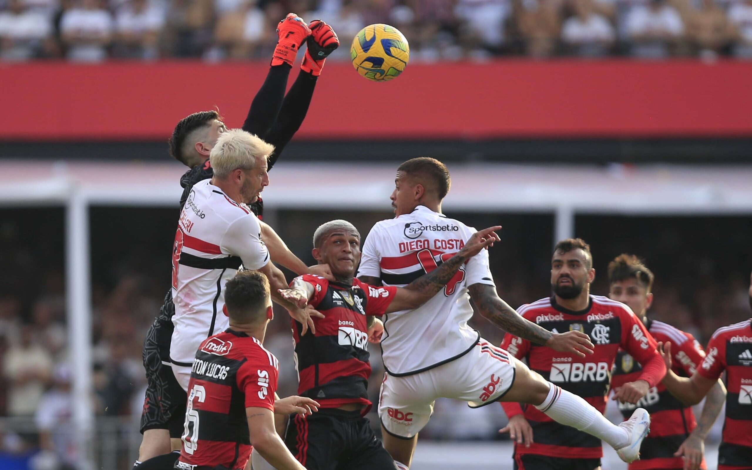 São Paulo x Flamengo ao vivo 06/12/2023 - Brasileirão Série A