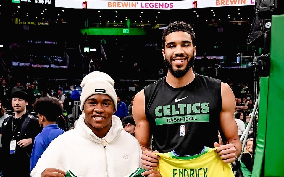 Preços baixos em Boston Celtics Bolas de Basquete autografadas-NBA