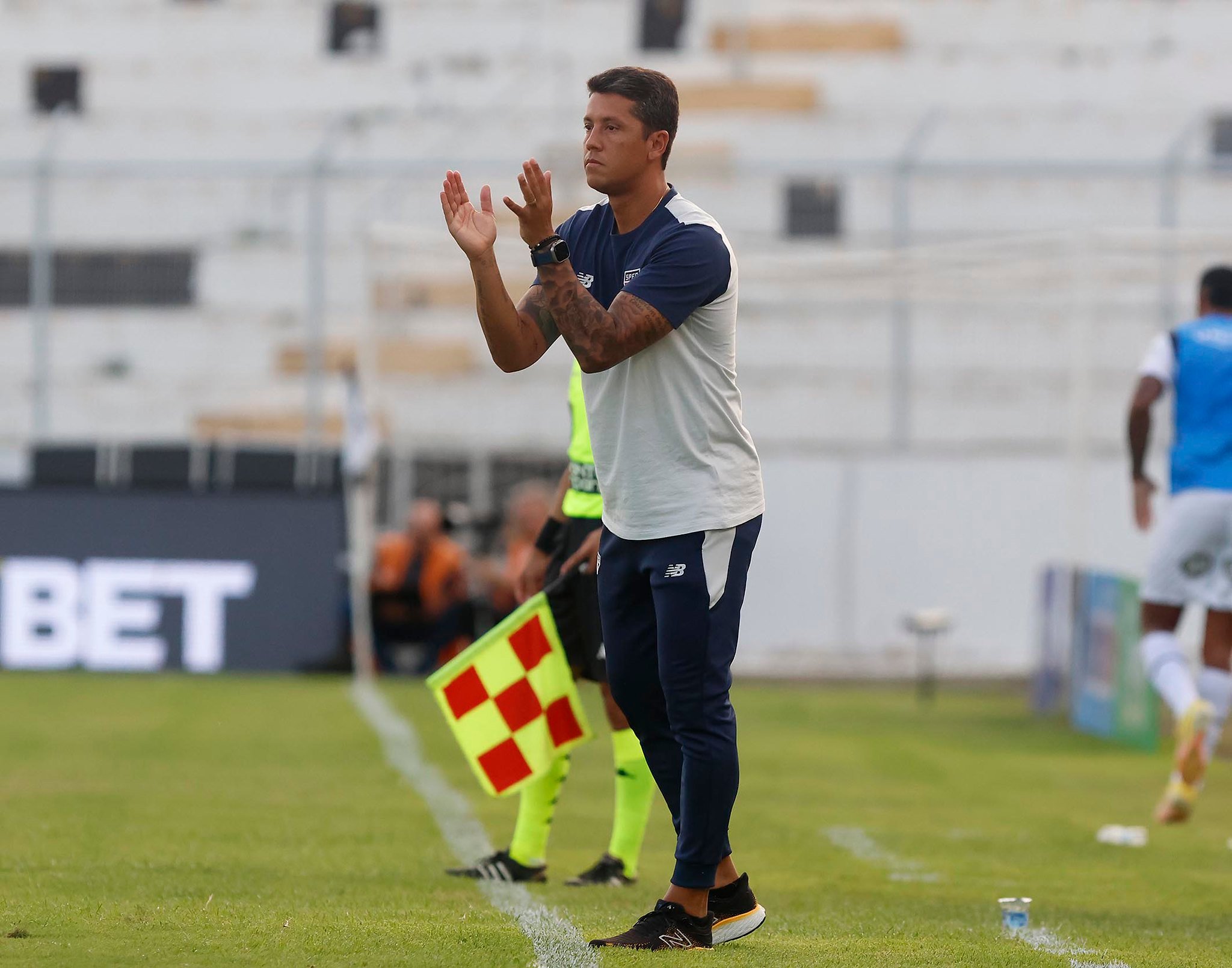 Carpini Detona Gramado Em Derrota Do São Paulo Para A Ponte