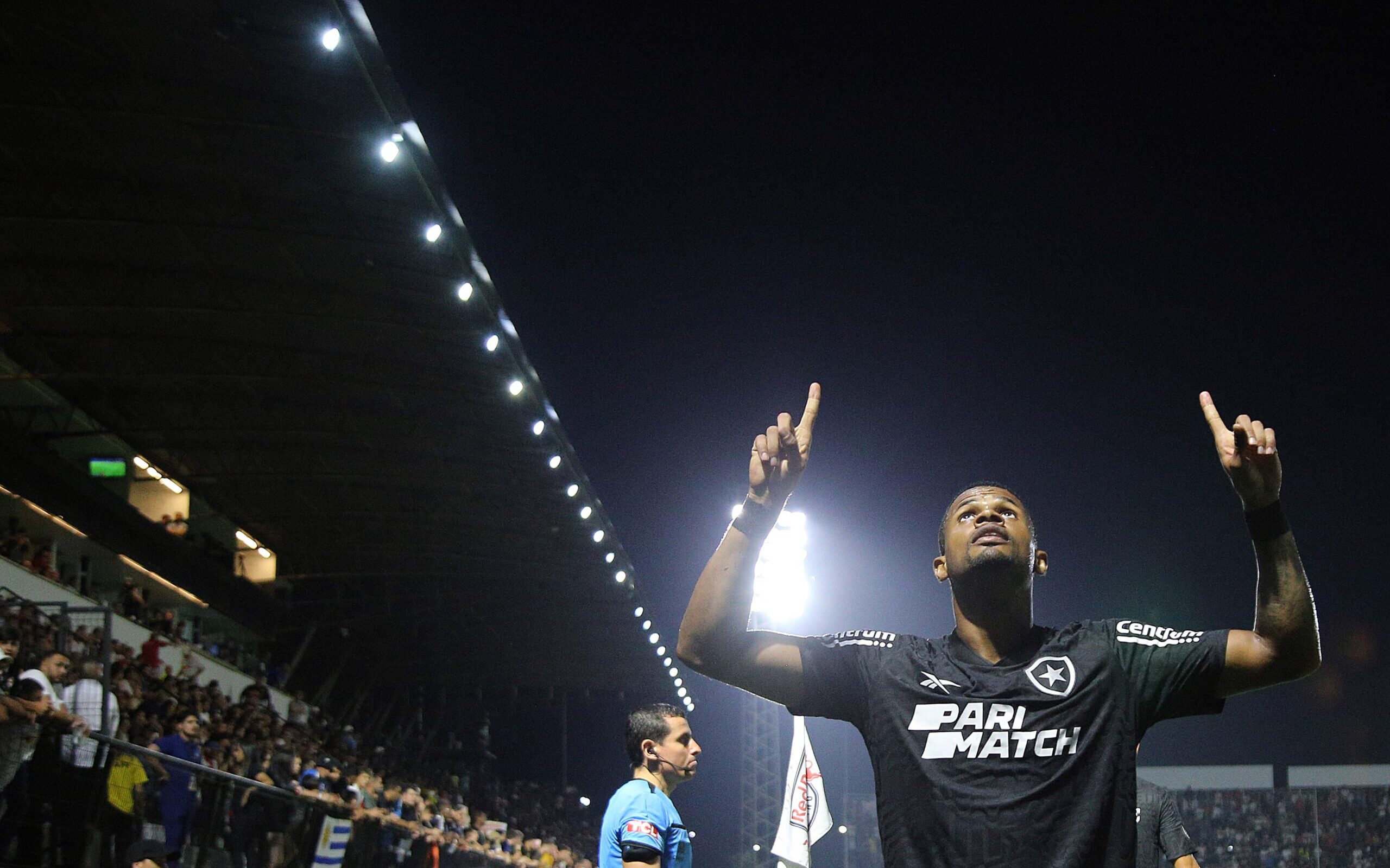 Com um a menos, Botafogo empata com o Bragantino e se classifica para a  fase de grupos da Libertadores - Lance!