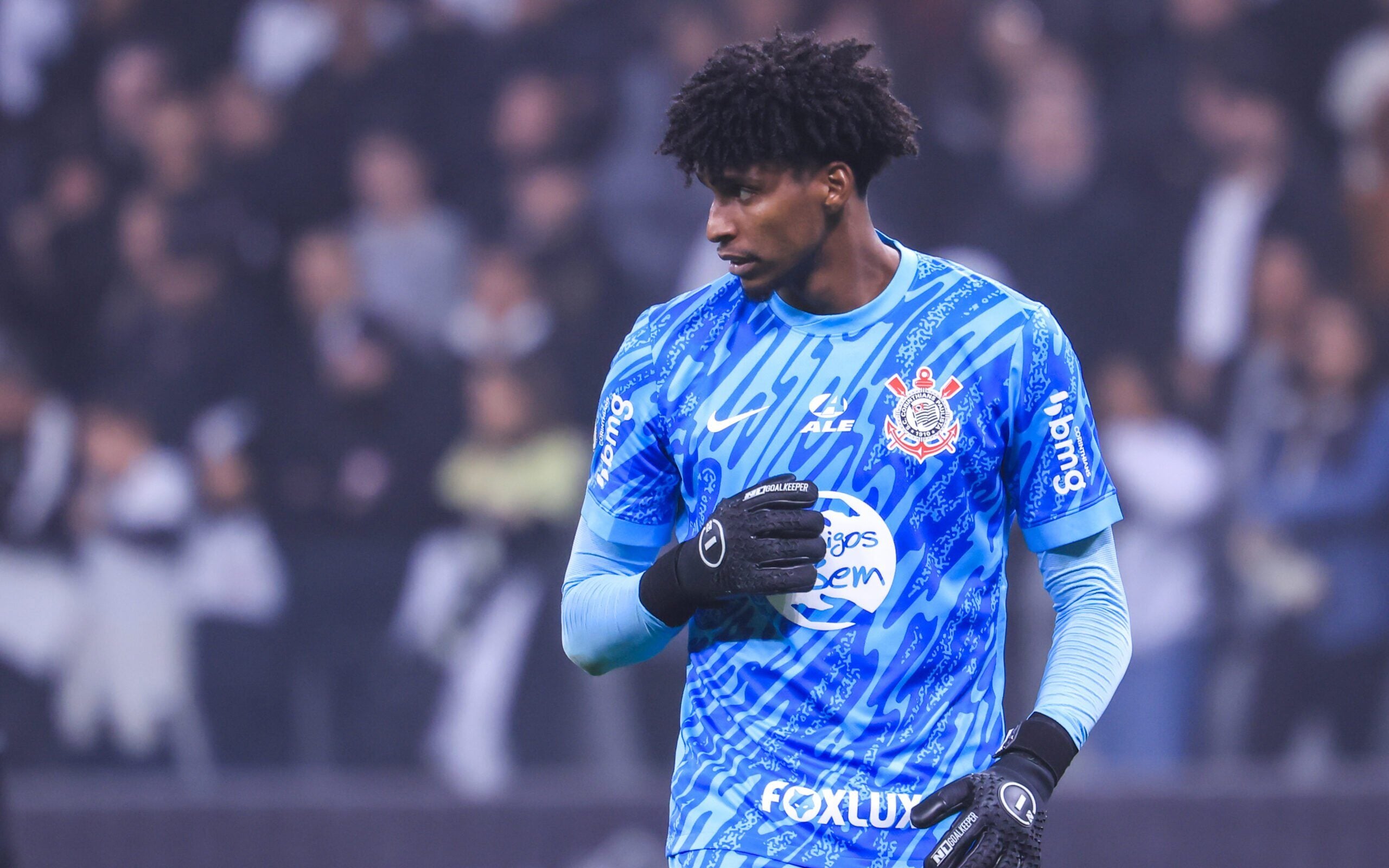 ADEUS! Segundo jornalista, goleiro do Flamengo já está confirmado no Corinthians