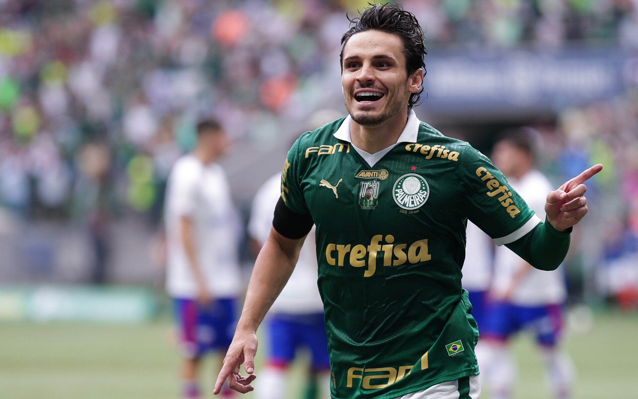 SEM FÉRIAS! Raphael Veiga treina com ídolo do Palmeiras e mostra preparo físico em treino intenso