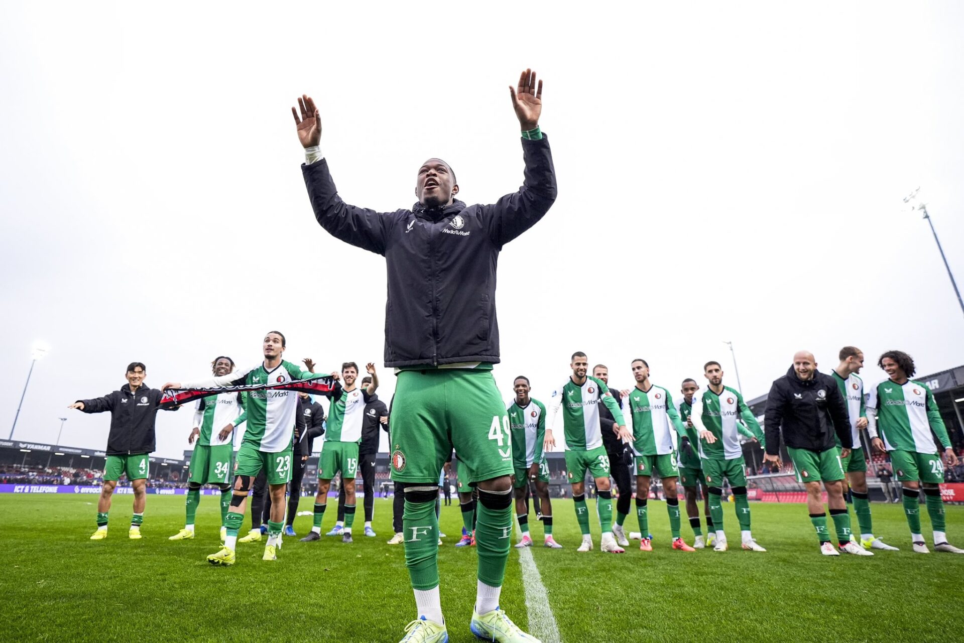 Zépiqueno Redmond, novo reforço do Aston Villa