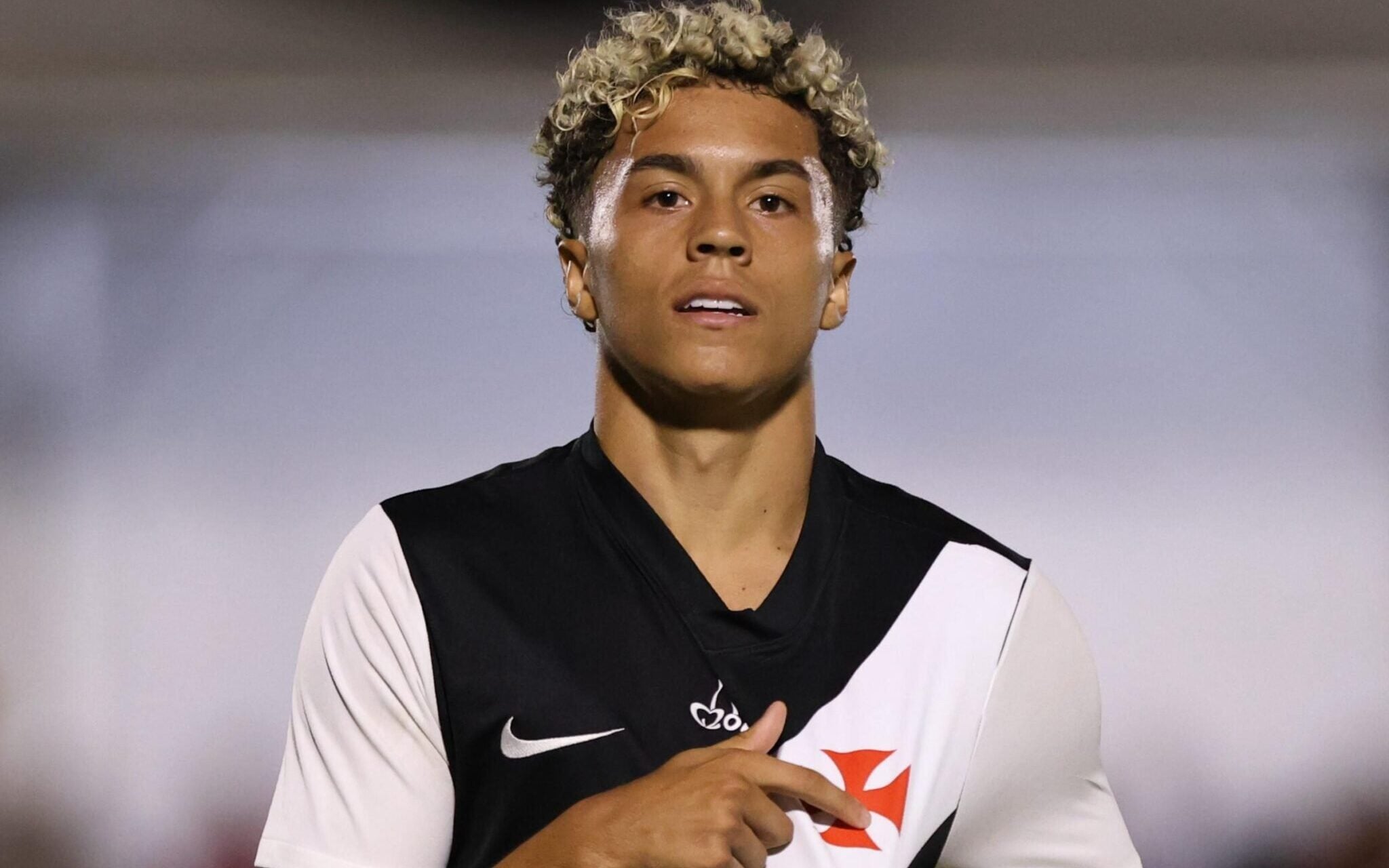 Vasco joga para o gasto, mas vence o Velo Clube na Copinha