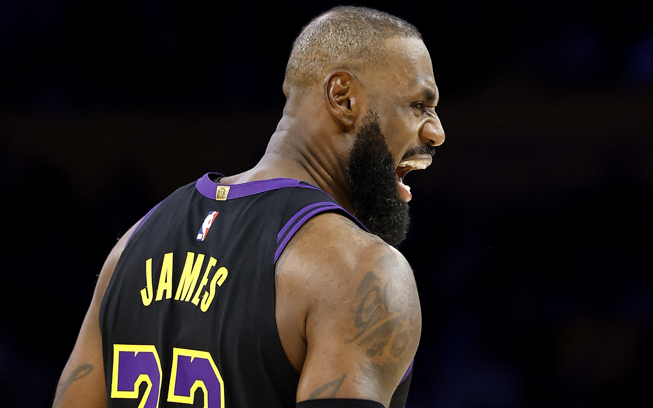 LeBron James e Lakers criticam arbitragem após derrota nos playoffs