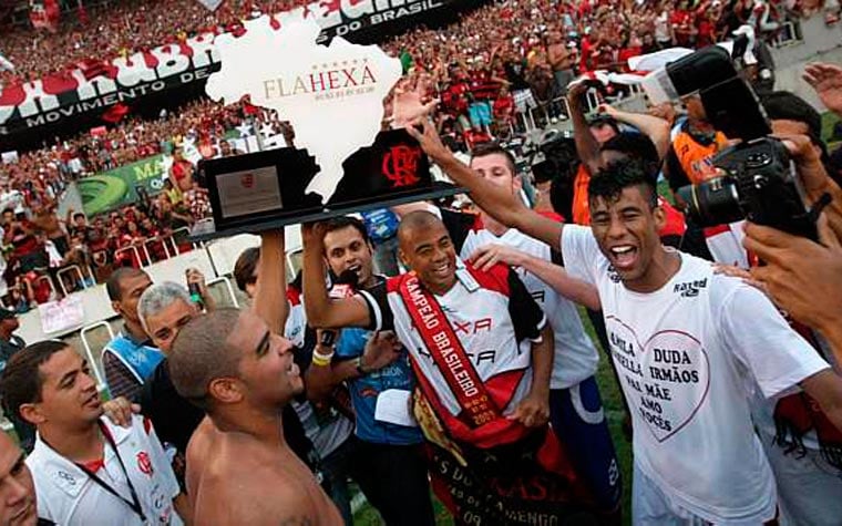 2009 — O Hexacampeonato Brasileiro e o 5º Tricampeonato Carioca: O Império de Adriano, Petkovic e Andrade