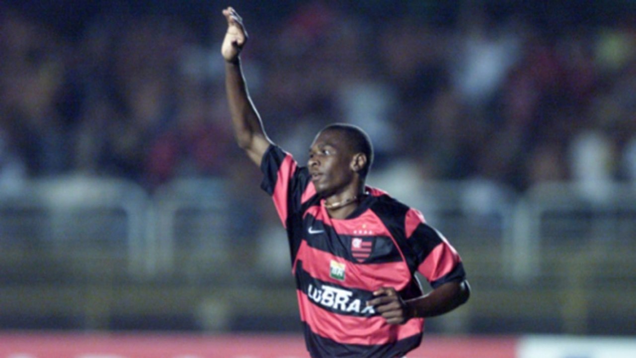 2002 — A Elegância da Zaga Rubro-Negra: Juan antes do Pentacampeonato Mundial de 2002