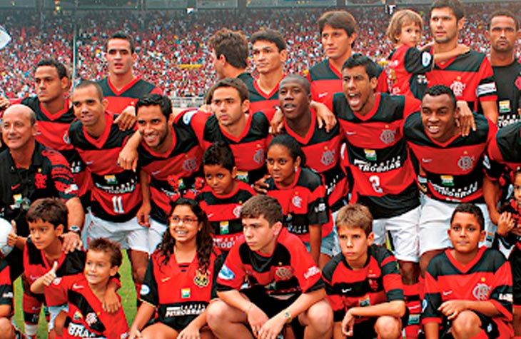 2008 — Bicampeão Carioca no Maracanã na Despedida de Joel Santana e Liderança de Fábio Luciano